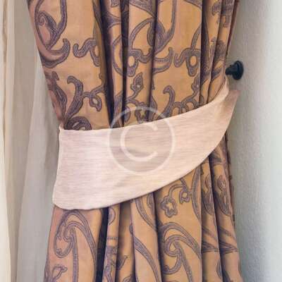 Victoria Rose Natural Tiebacks